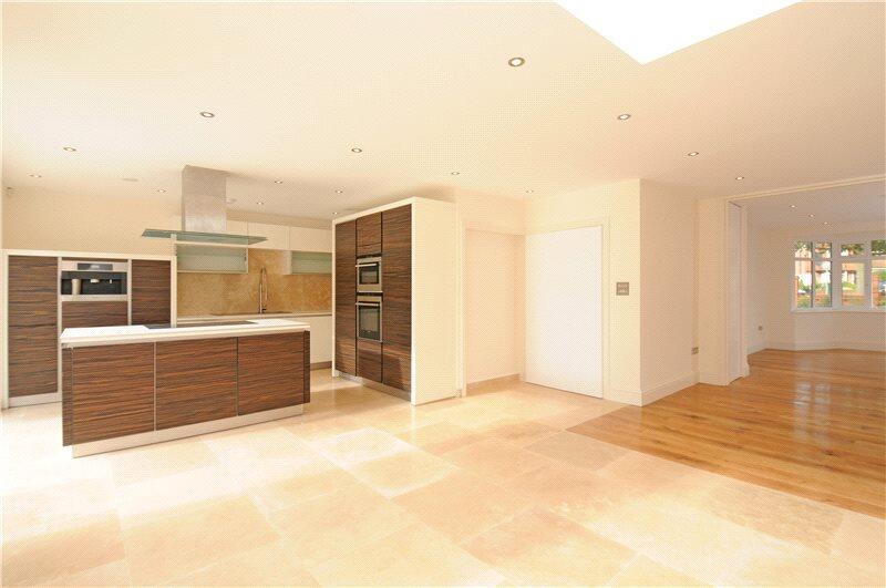 House in London - View 4