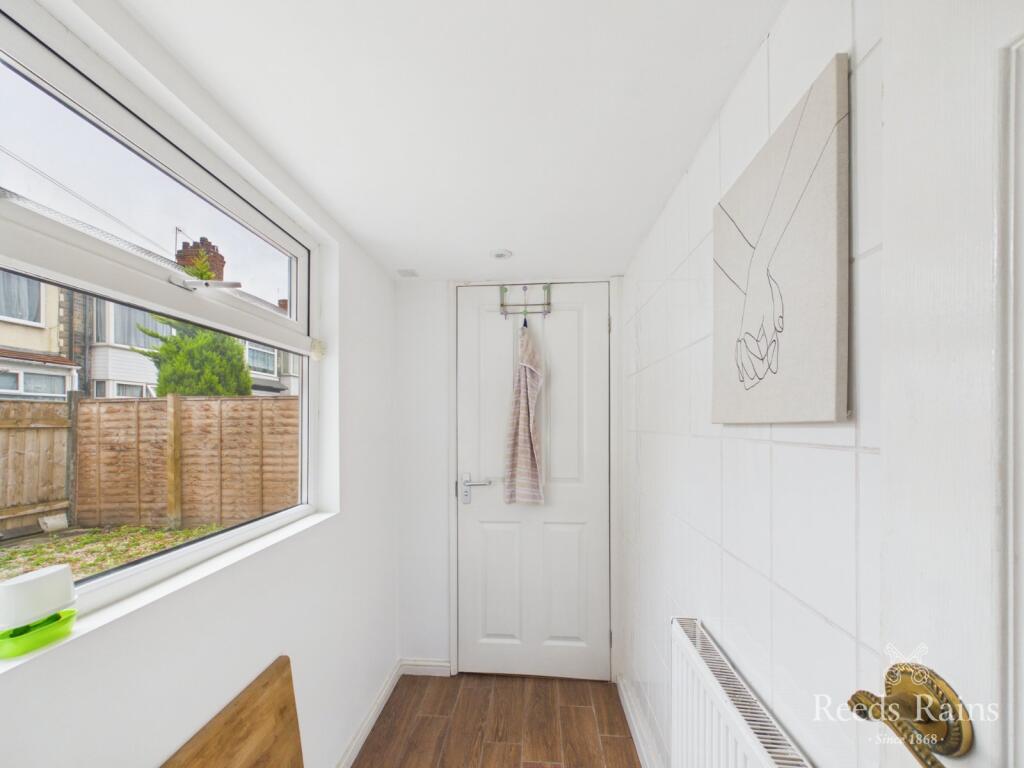 House in Hull, Newland - More