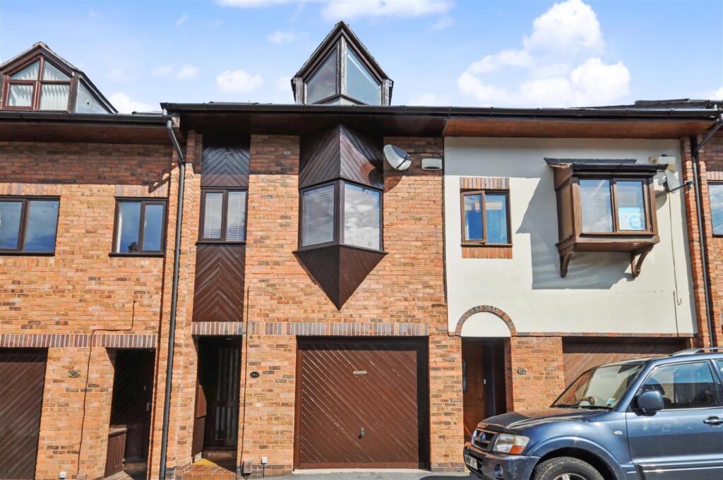 Main image of property: Trinity Street, Leamington Spa