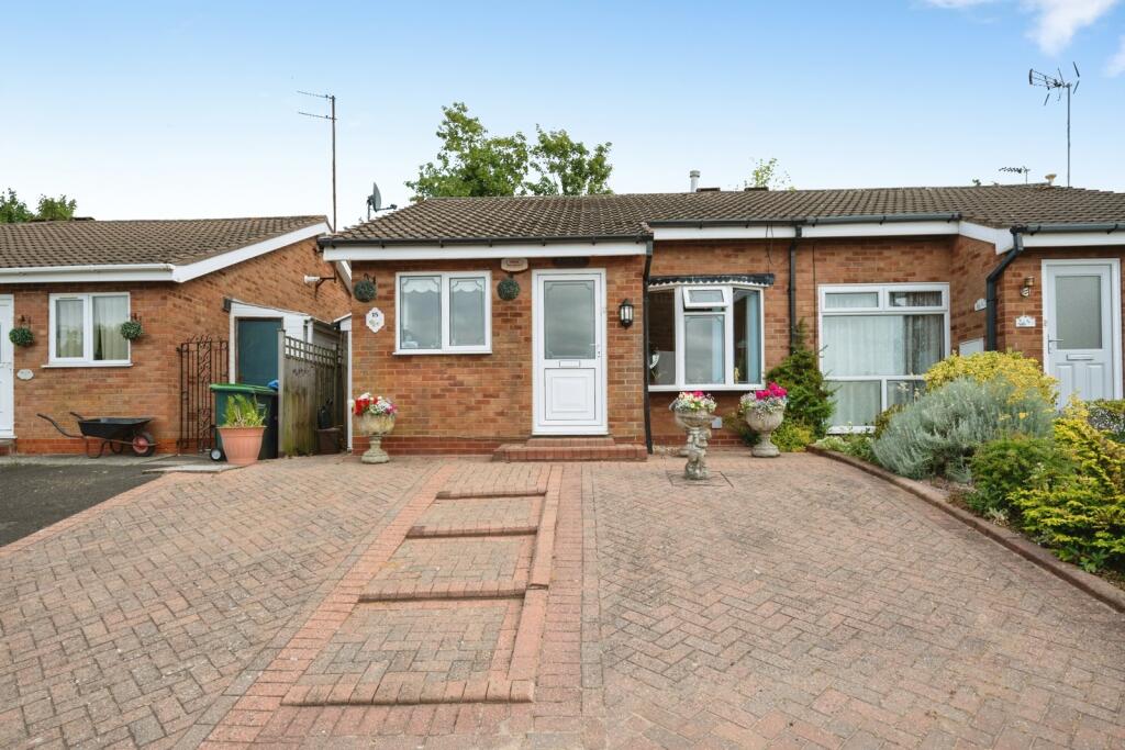 Main image of property: Birch Grove, Oldbury, B68
