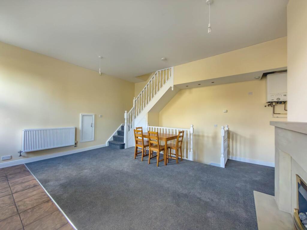 House in Kirklees, West Yorkshire - View 4
