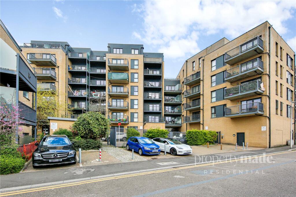 Main image of property: 53 Clarence Avenue, Gants Hill, Milford, Redbridge, IG2