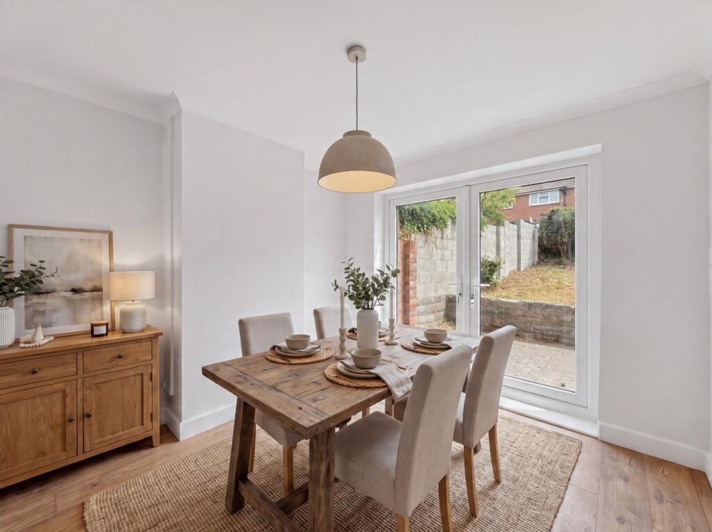 Torrington Road, Llanrumney, Cardiff, South Glamorgan, CF3 5QD photo 4