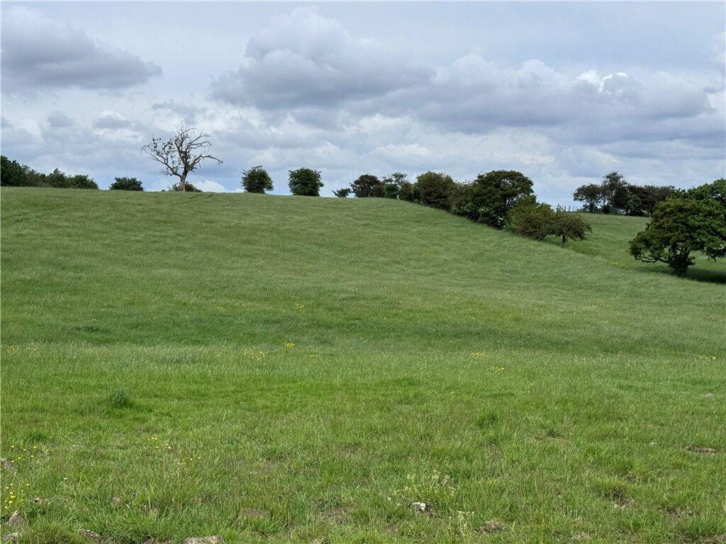 Tyersal, Bradford, BD4 photo 2