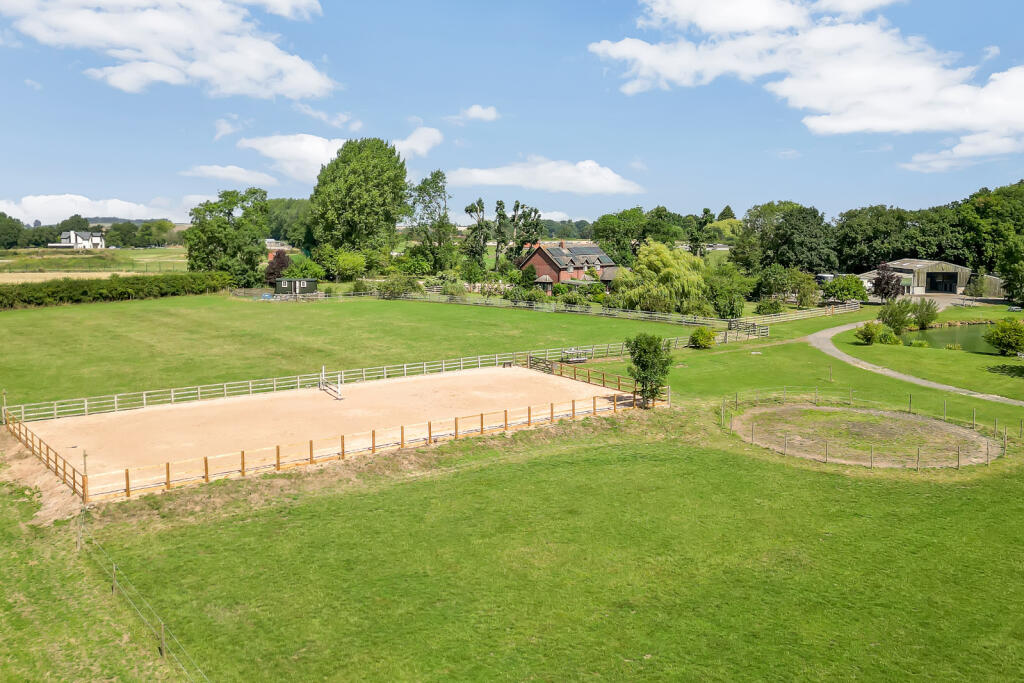 Dumble End Farm, Oxton Hill, Southwell, Nottinghamshire, NG25 - View 4