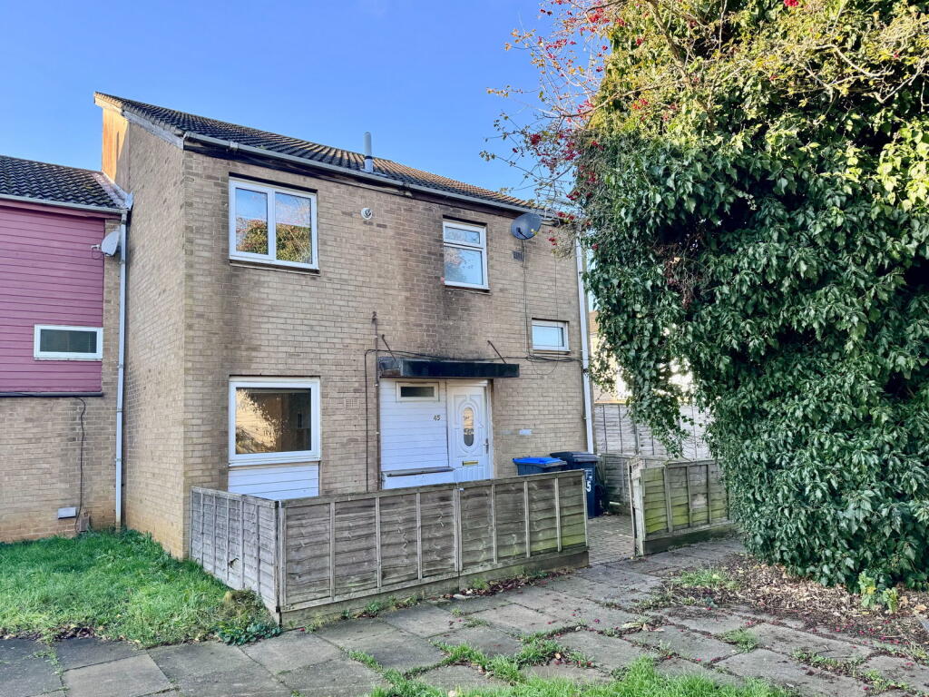 Main image of property: North Holme Court, Northampton, NN3 8UX