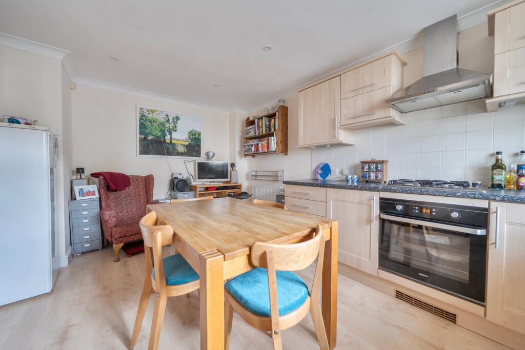 Parkfield, Axbridge, BS26 photo 5