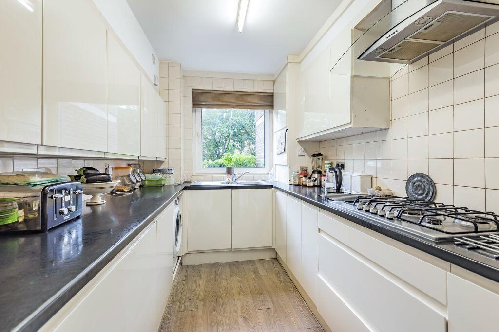 Apartment in London - View 4