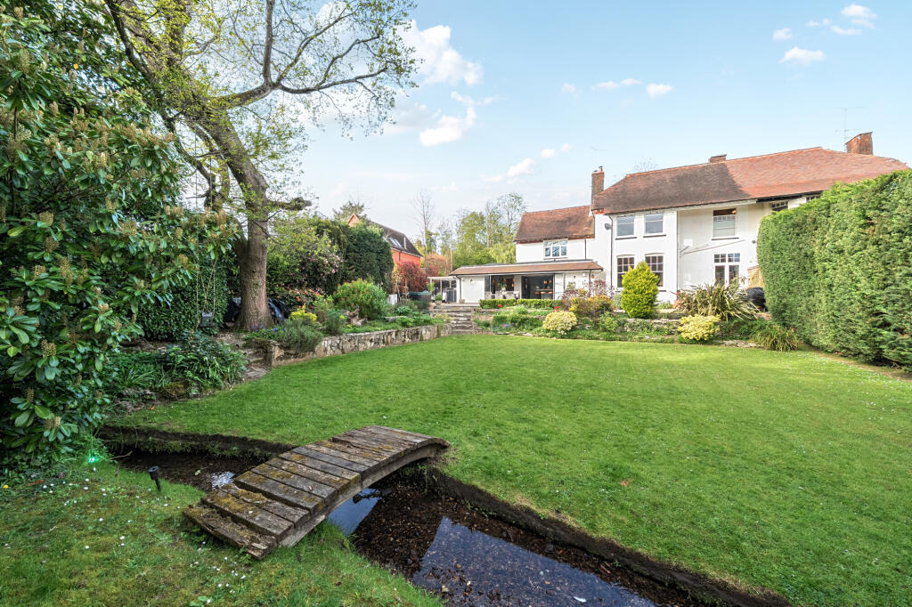 Main image of property: Oast House Lane, Farnham, GU9