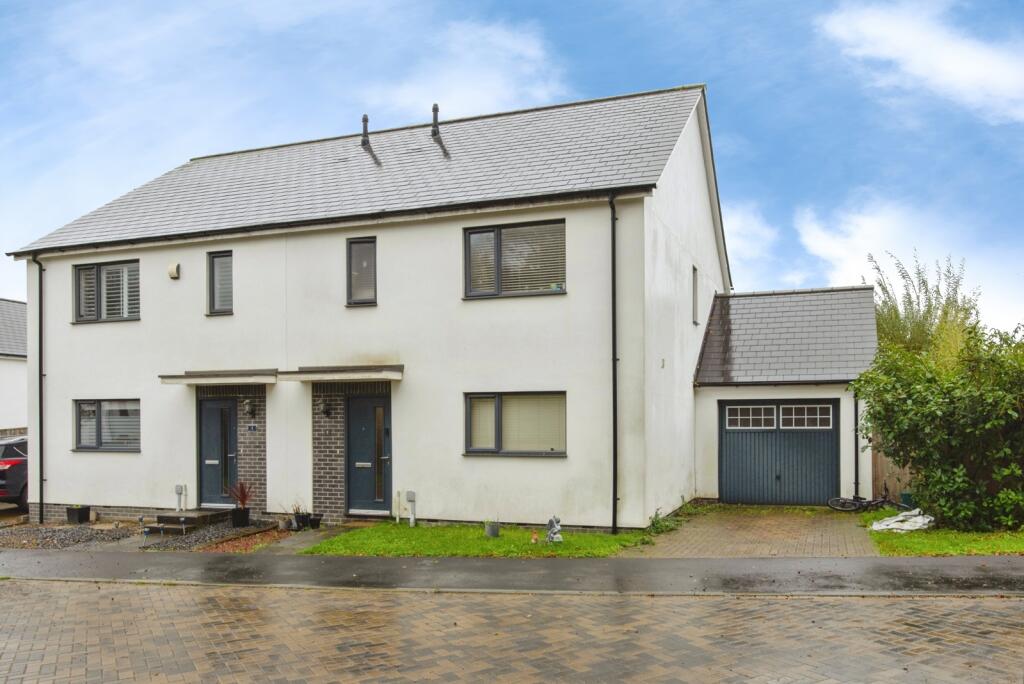 4-bed semi-detached on Kober Way, St. Austell, Cornwall, PL25, £325,000