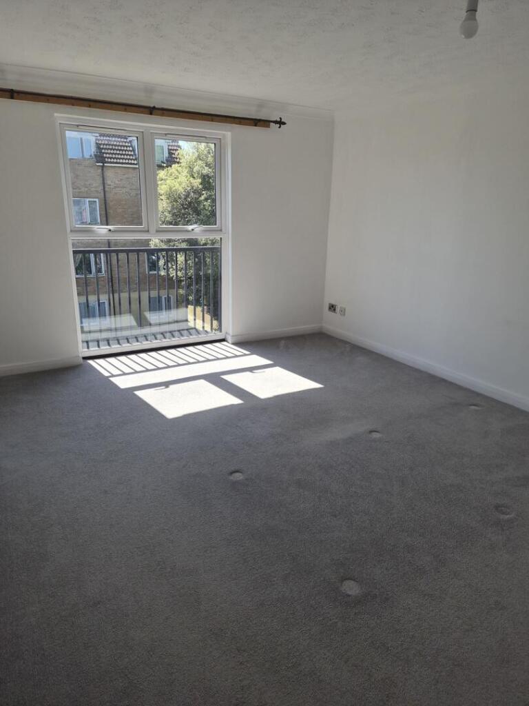 Apartment in Bexhill-on-Sea, Sidley - More