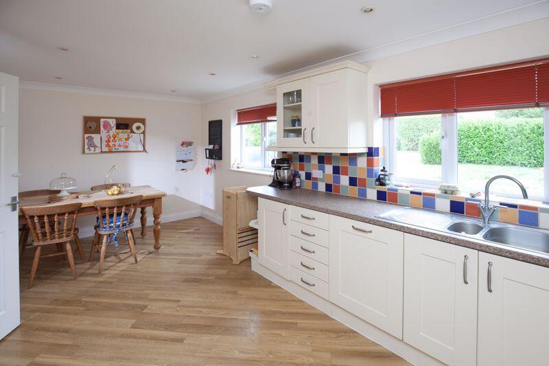House in Dinton - View 4