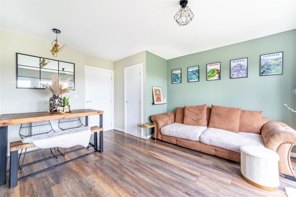 House in Newcastle upon Tyne, Hazlerigg - View 4