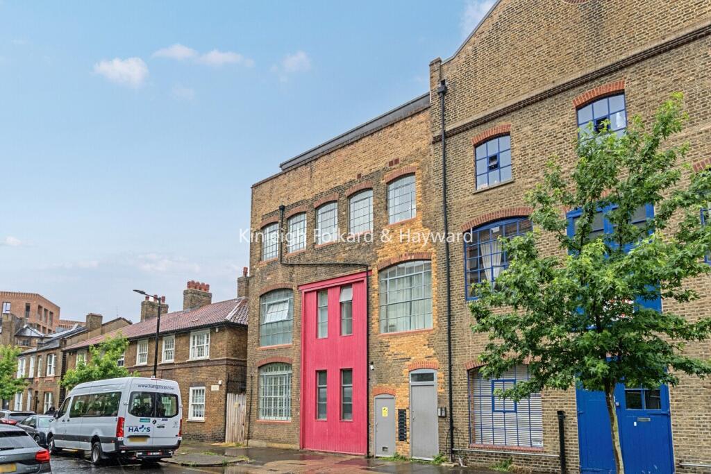 Main image of property: Queens Row, London, SE17