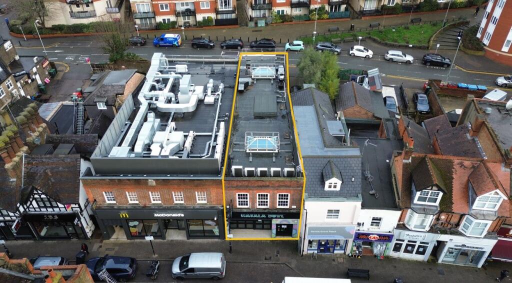 Main image of property: 92 High Street, Rickmansworth, WD3 1AQ