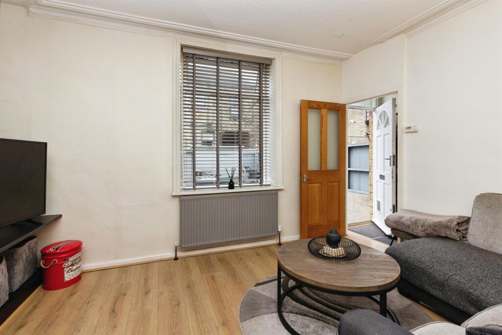 Additional image 4 of Cutler Heights Lane, Bradford