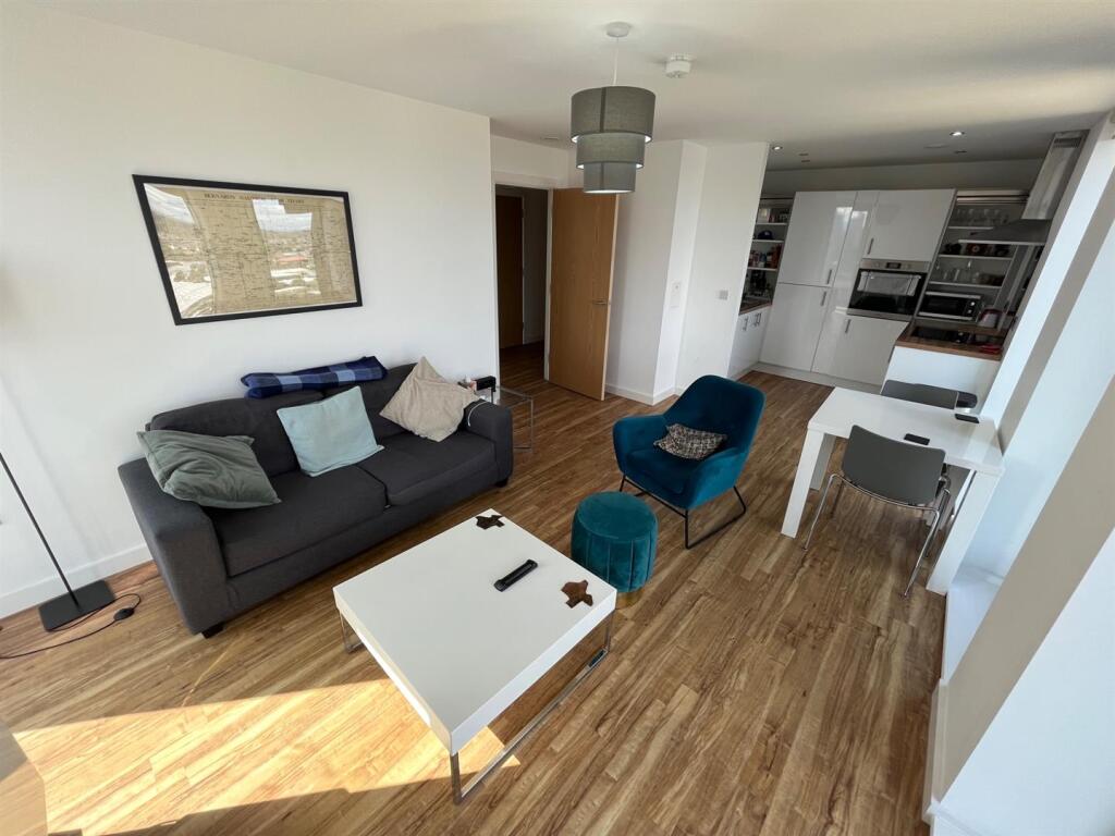 Apartment in Manchester - View 3