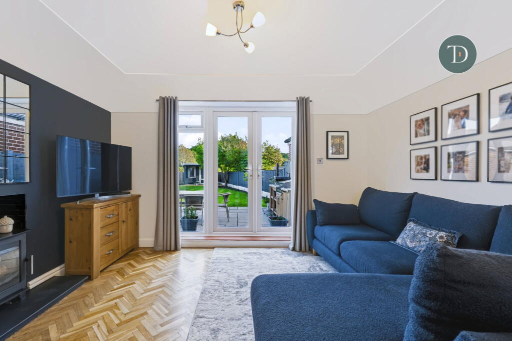 House in Chester, Ellesmere Port - More