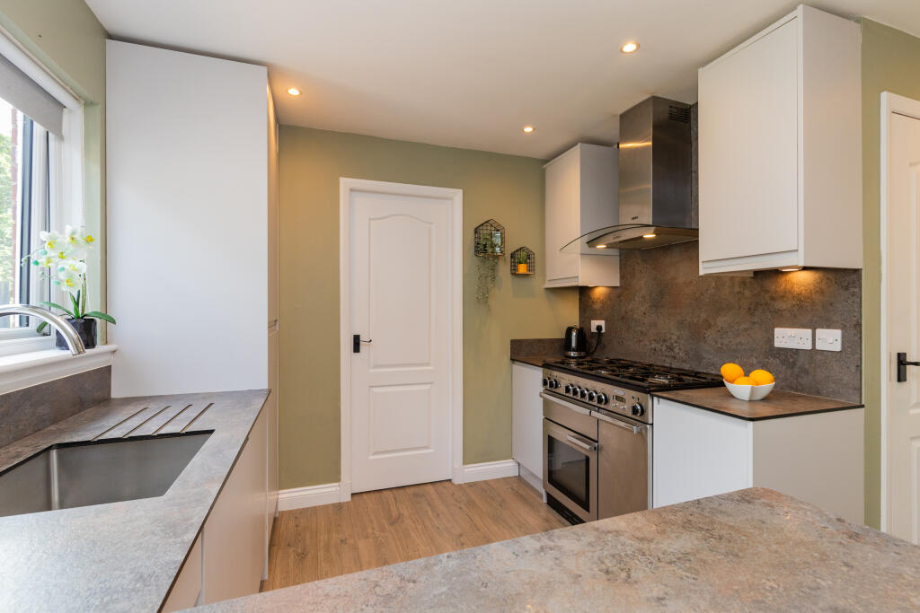 House in Paisley - More