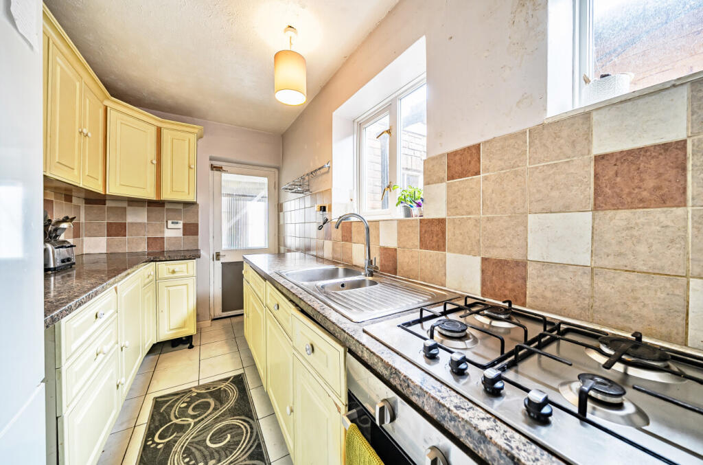 House in Guildford - View 4