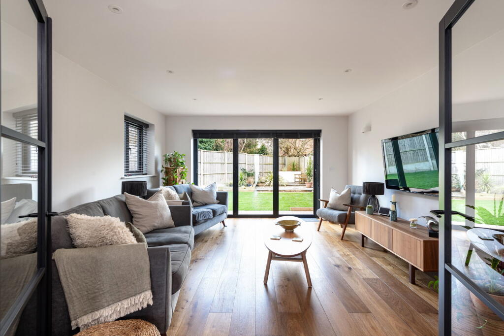 House in Swale, Minster-on-Sea - View 4