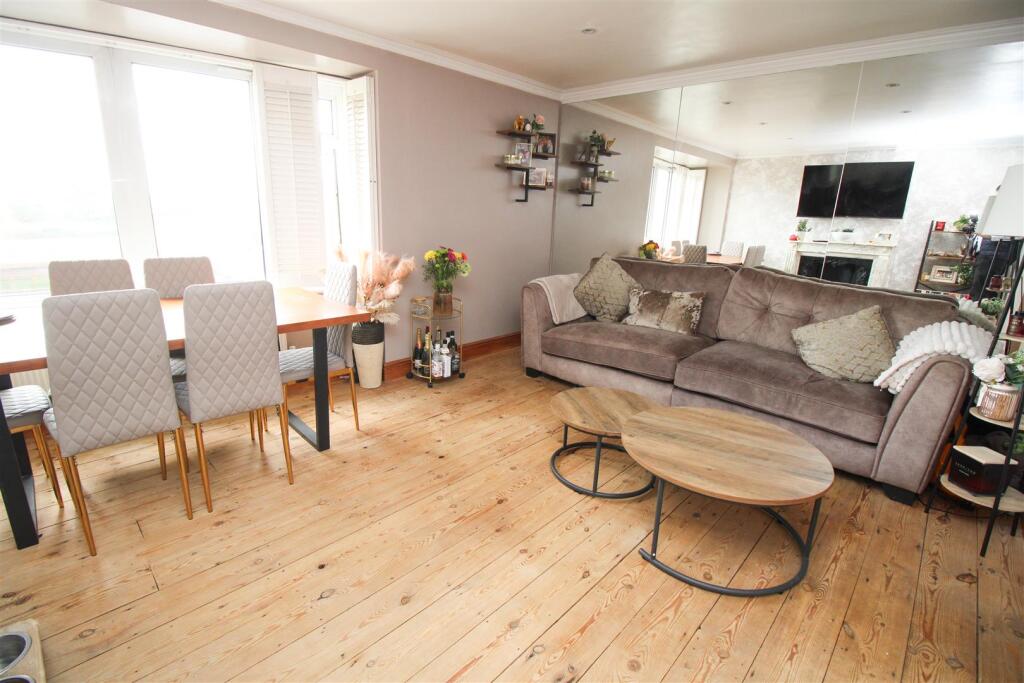 Apartment in Harlow, Essex - View 5