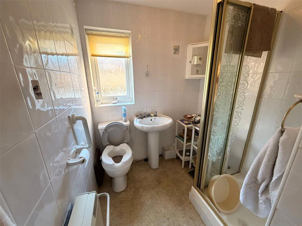 Cooper Street, Horwich, Bolton, Greater Manchester, BL6 photo 4