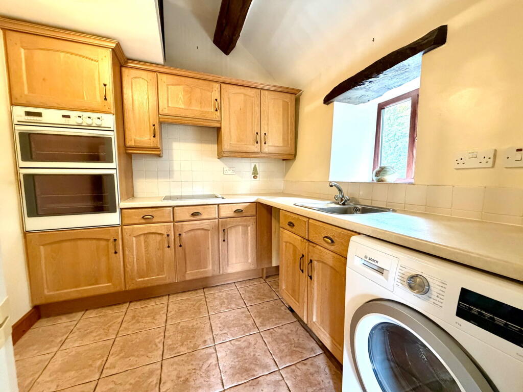 House in Sheffield - View 4