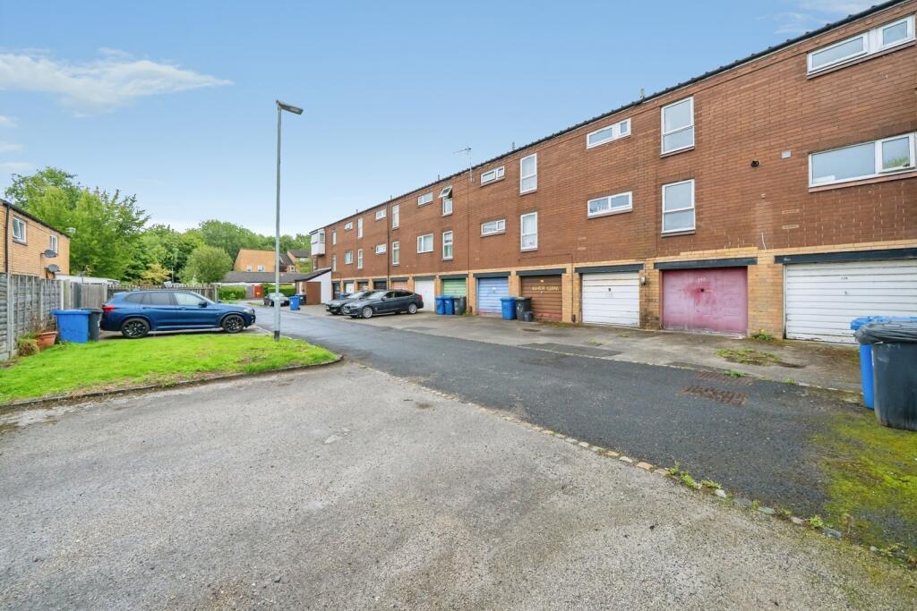 House in Warrington, Birchwood - View 2