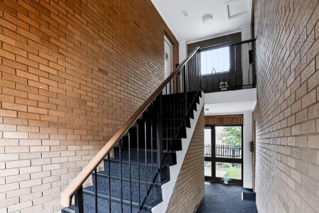 Apartment in Glasgow - More