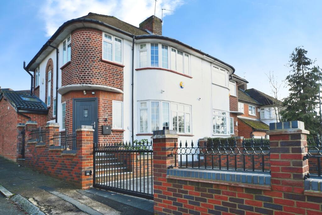 Main image of property: Hampden Way, London, N14