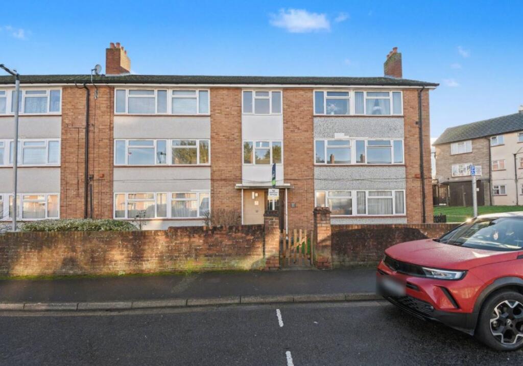 Main image of property: 65A Hanover Way, Windsor, Berkshire, SL4 5NN