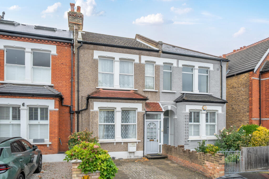 4-bed terraced on Clive Road, West Dulwich, London, SE21, £950,000