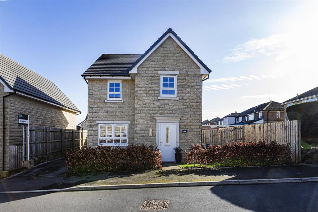 4-bed detached on Thorpe Green Drive, Golcar, Huddersfield, £375,000