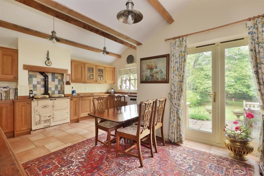 House in Eardisley, Hurstway Common - More