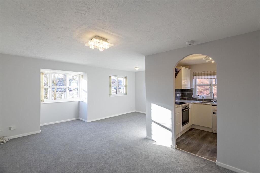 Apartment in London - View 3