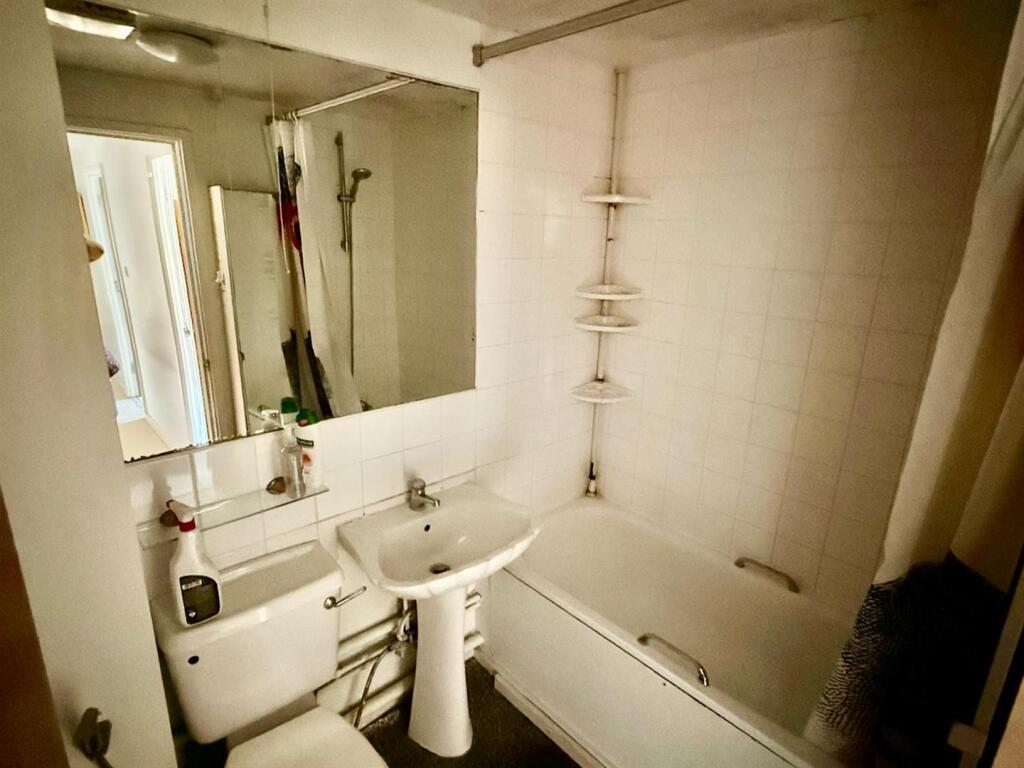 3 bedroom apartment for rent