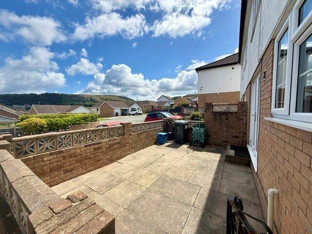 House in Llandudno, Craig-y-don - View 2