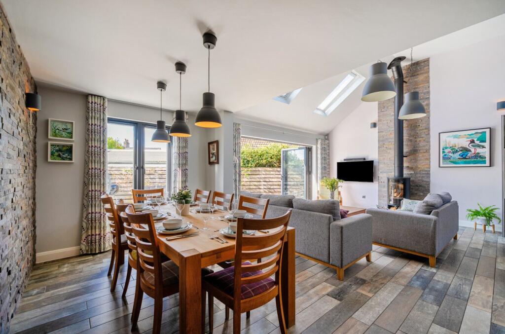 House in Lymington - View 5