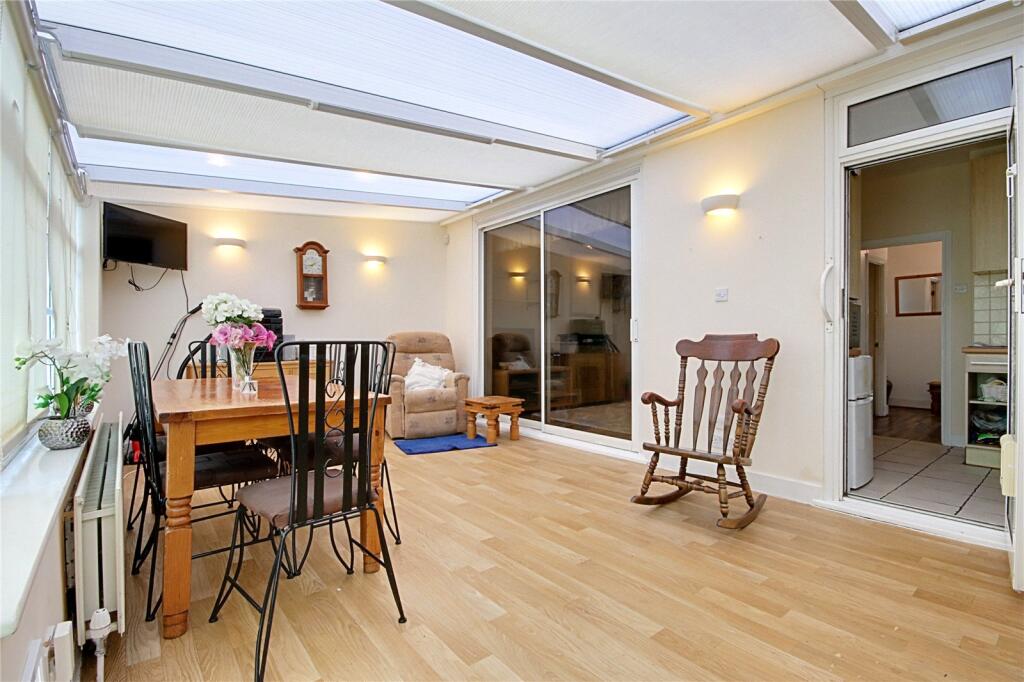 House in Enfield - View 5