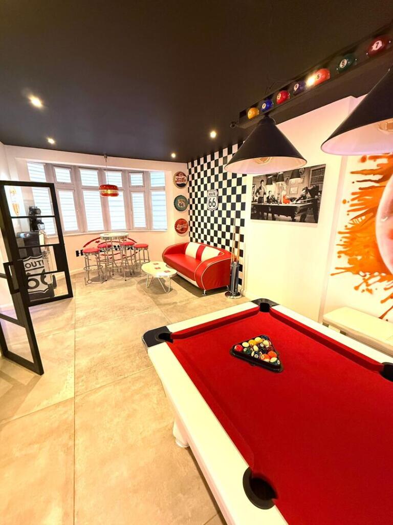 House in London, Temple Fortune - View 4