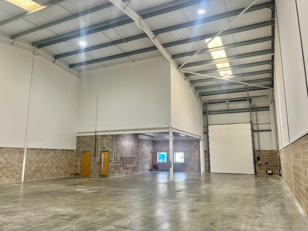 6 Langley - Warehouse 1.jpeg