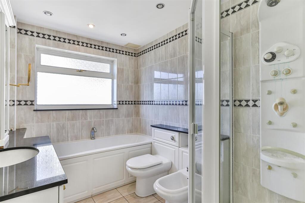 Additional image 18 of Sandbanks Road, Lilliput
