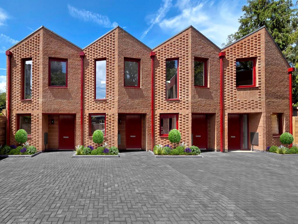 Main image of property: Oak Mews, Fortis Green, London N2