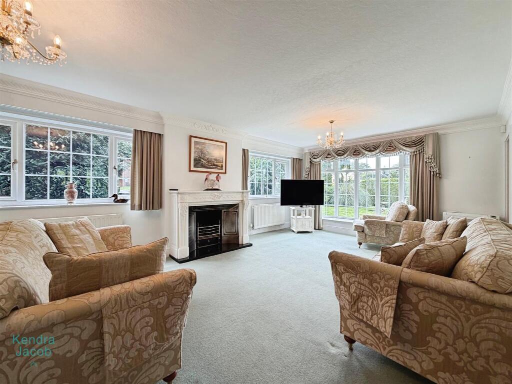 House in Worksop, Blyth - View 4