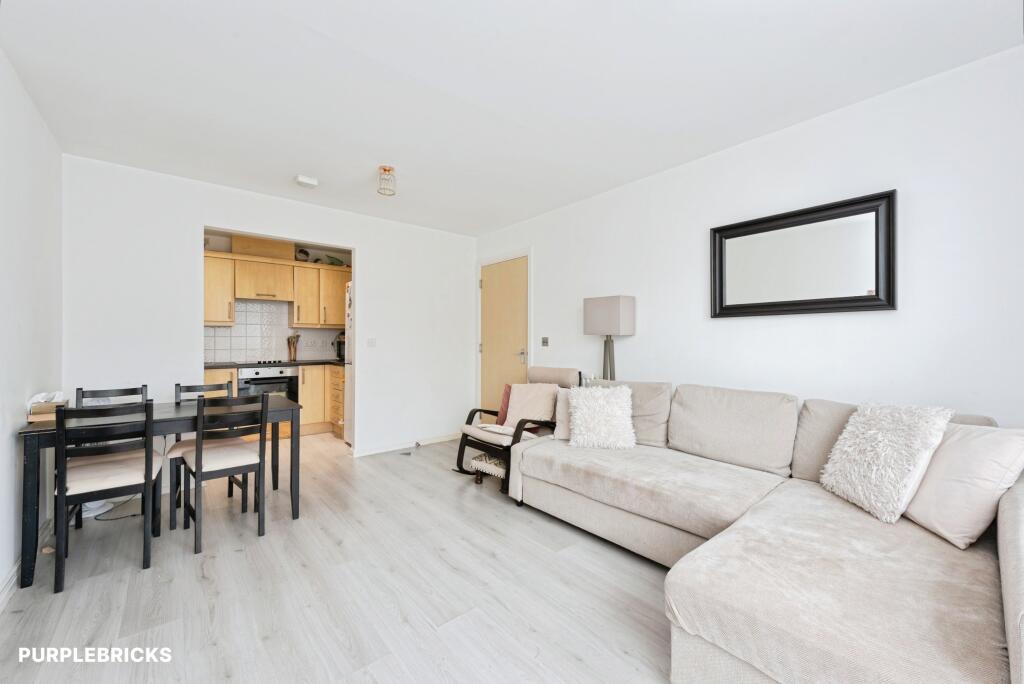 Apartment in London - View 5