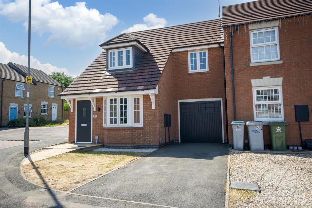 3-bed terraced on The Hay Fields, Rainworth, Mansfield, £195,000