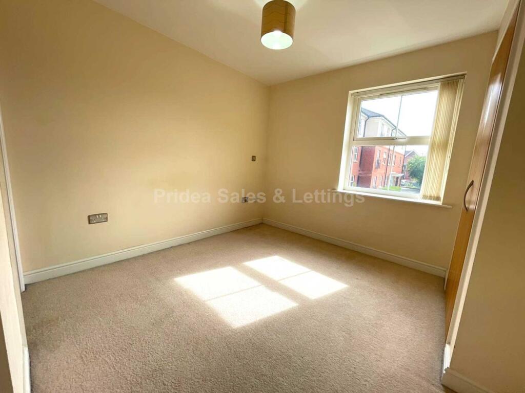 Apartment in Lincoln, Lincolnshire - View 5