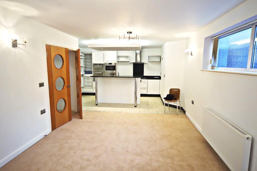 Southbourne Close to Beach photo 2