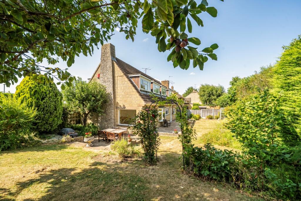 Main image of property: Brookfield, Highworth, SN6 7HY